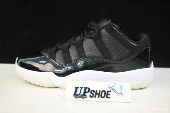 11 AV2187 001 AIR LOW AV2187-001 BLACK-WHITE RETRO JORDAN 0119